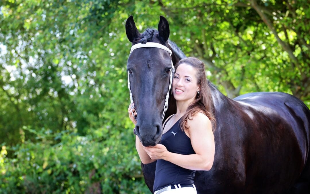 Online Fitness Program for Horse Riders: RiderCise